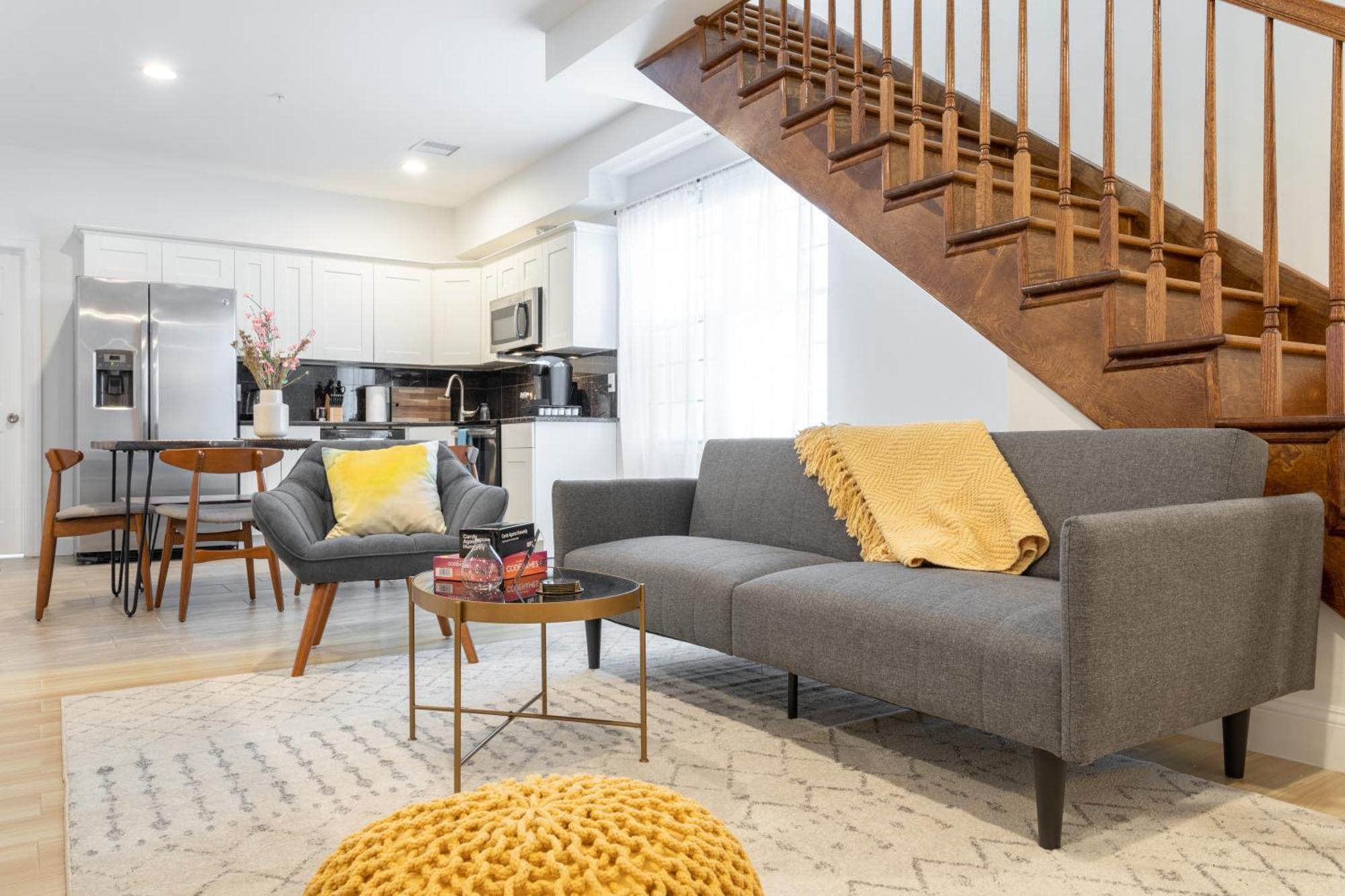 The Cherry - Chinatown Apartment
