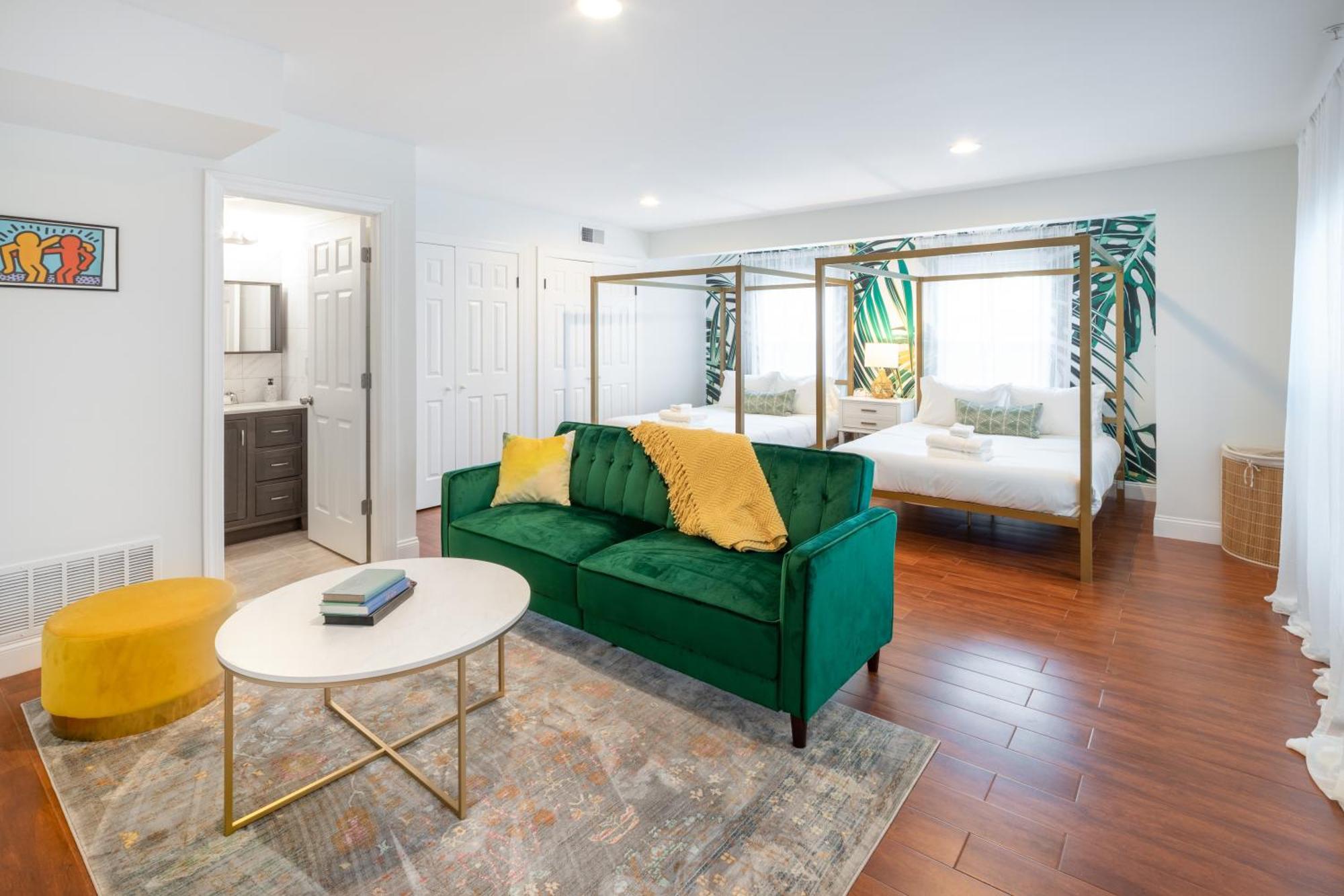 The Cherry - Chinatown Apartment